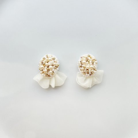 パールチュールピアス イヤリング "white"