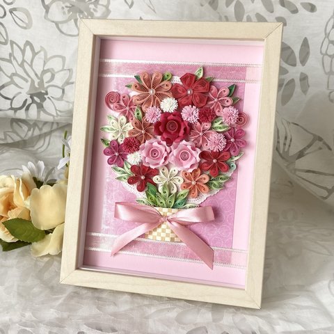 1.ピンクブーケ　ペーパークイリング　ペーパーフラワーブーケ　紙の花飾り　バラのブーケ　母の日　オリジナル　ピンク　赤　