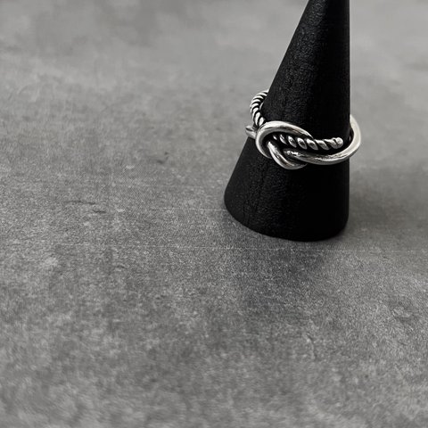 New ▽ Silver ring R114