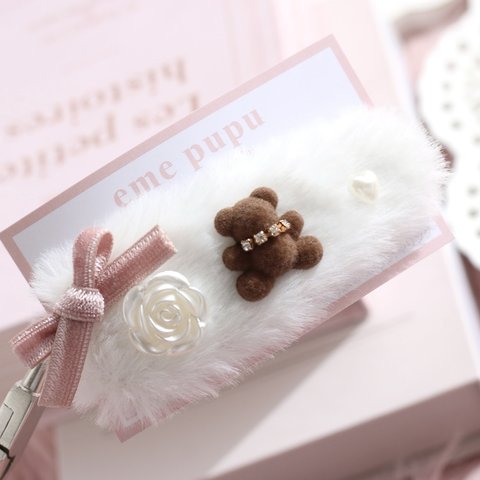 ふわふわうさくまパッチンピン🎀🧸