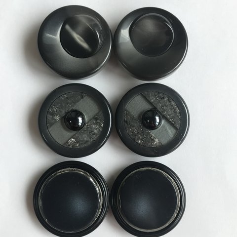 ☆再登場☆ 28～30ｍｍ◇6個入◇　グレー  ペアアソート秋冬ボタン