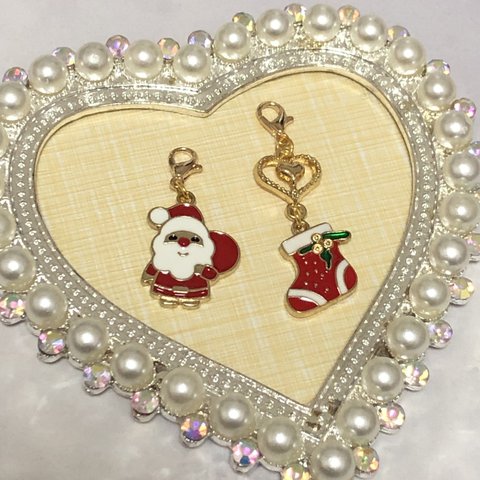 人気❤︎【送料無料】〈2個セット〉♡クリスマスチャーム　サンタさん&クリスマスブーツ♡