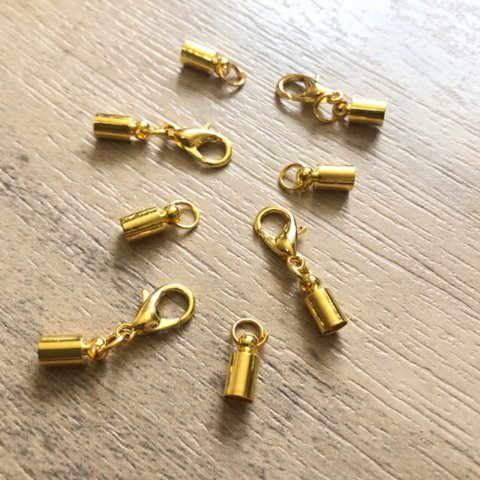 エンドパーツ ゴールド 金具 2.5mm径 4組セット