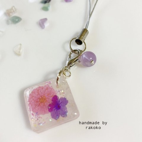 SALE  レジン　Flower＊天然石　お塩の氷柱花ストラップ ✳︎ ラベンダーアメジスト