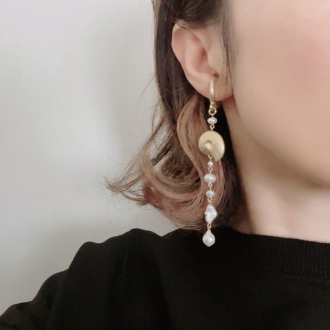 Ammonite pearl long ear cuff