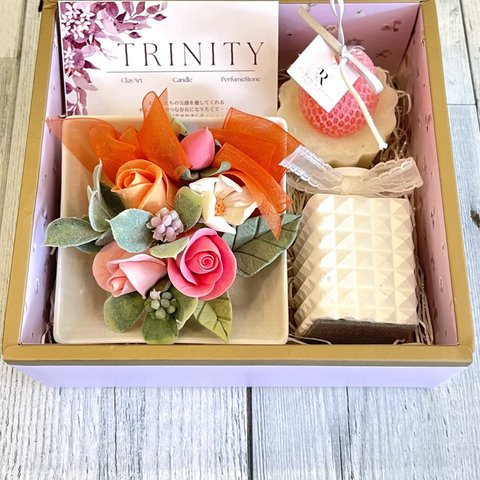 《誕生》五感を余す事なく癒すluxury box《TRINITY BOX》が誕生しました。Type《ミモザ》