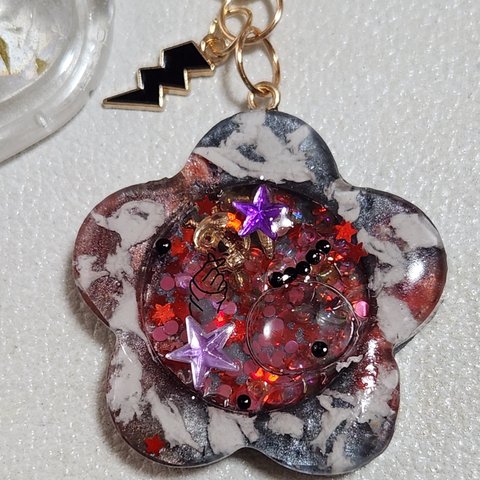 レジン シャカシャカ キーホルダー 花型 オイル入り