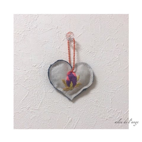 no.586 - flower embroidery ＊ heart charm ②