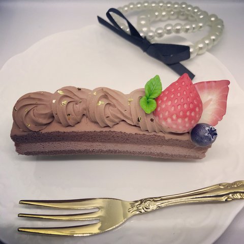 金箔チョコケーキバレッタ