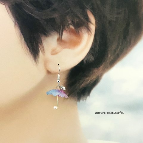 umbrella pierced earrings　アンブレラ　傘　パープル　ブルー　透明感　上品　個性的