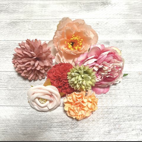 3 造花 ハンドメイド 材料 素材　花材　まんまるマムとつばきのセット　ホワイト　レッド　グリーン