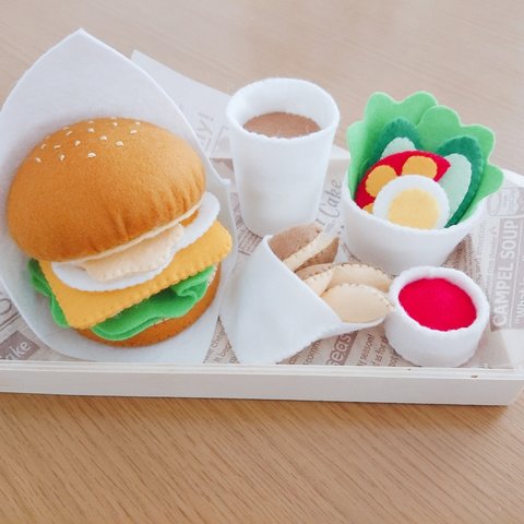 フェルト☆ままごとハンバーガー☆