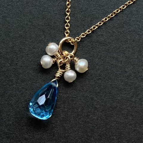 💎お勧め💎14kgf💎とっても綺麗な宝石質スイスブルートパーズと淡水真珠のネックレス
