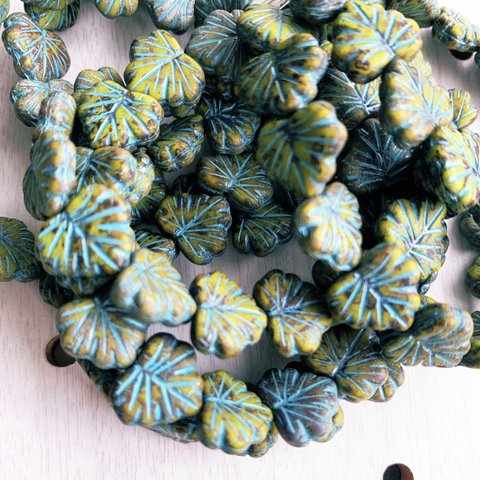 【1連15コセット】JIRI＊IVANA#czech beads#チェコビーズ　leaf  13✖️11㎜　matte khaki picasso/blue