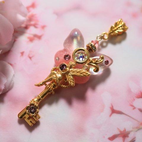 【Fairy gate key（ローズクオーツ）】 妖精の国の魔法の鍵のネックレス