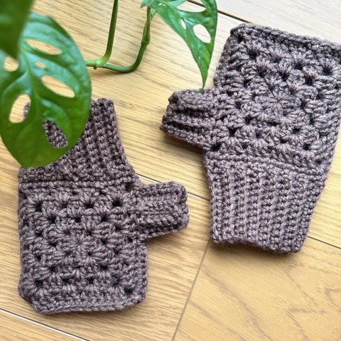 かぎ針編み手袋🧤くまちゃん色