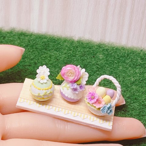 ミニチュア　お花いっぱいイースターエッグ　ハンドメイド