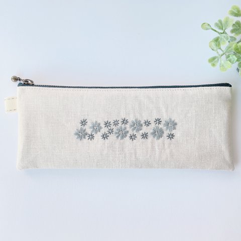 手刺繍ペンケース（アイボリー）