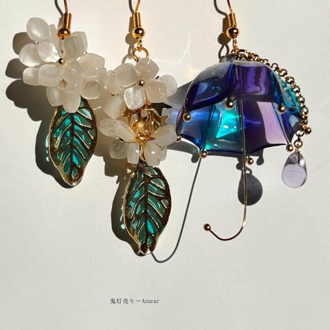 傘と紫陽花の和風ピアス　イヤリング(雨の日コーデ3点セット)傘レジンと白アジサイアシンメトリーピアス イヤリング★