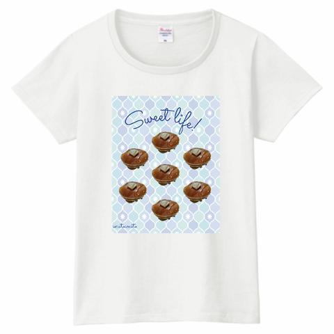 思わず食べたくなる焼き立てホットケーキのTシャツ   受注生産　白Tシャツ