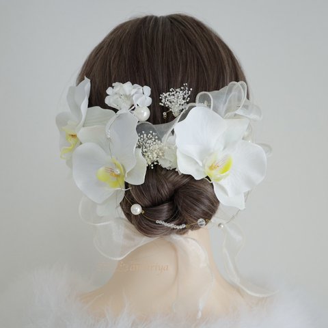 髪飾り　胡蝶蘭とホワイトリボンのヘッドパーツ
