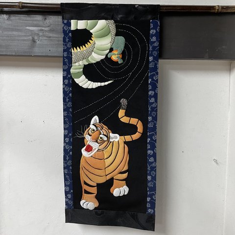 【キット】龍と虎のタペストリー