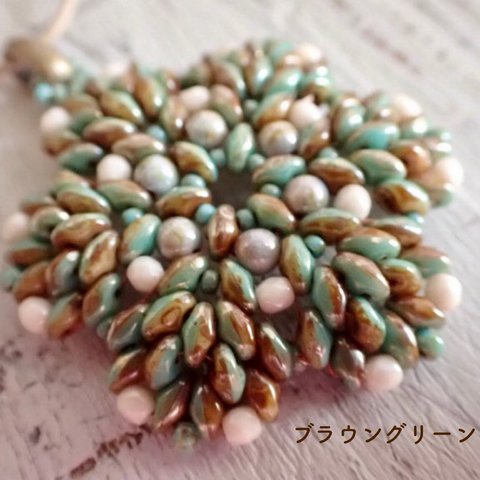 【新色】leaf beads necklace - Φ4.7cm ＊ブラウングリーン