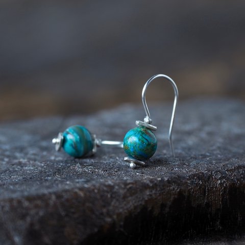 -Blue opal- pierce