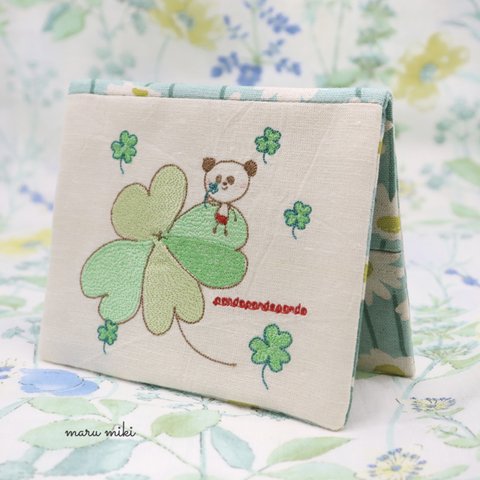 🍀セール🍀クローバーとパンダ　刺繍ポケットティッシュケース