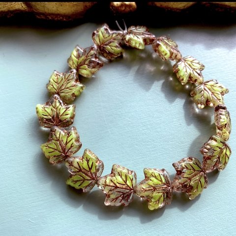 【4コセット】JIRI＊IVANA#czech beads#チェコビーズ　leaf13㍉  crystal ＊green/copper