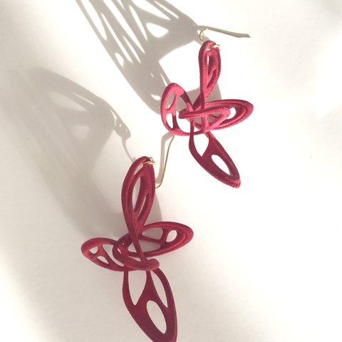 Dancing Butterfly Earring Red ダンシングバタフライ　ピアス　レッド