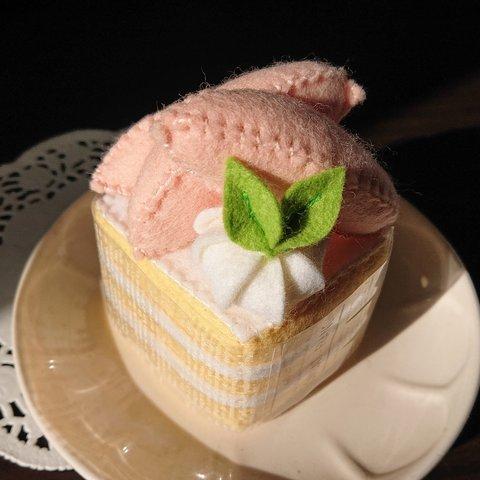 【ﾌｪﾙﾄ】もものｼｮｰﾄｹｰｷ