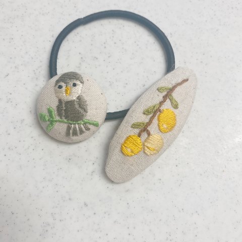 刺繍ヘアピン