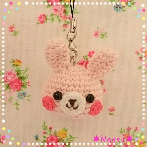 【sold out】まんまるお顔のうさぎちゃん♪あみぐるみストラップ（淡いパステルピンク）