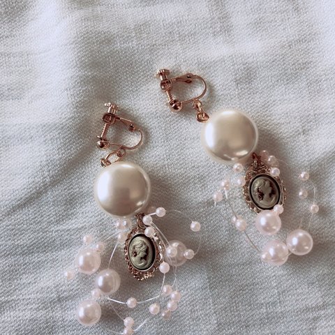 perl shower × rétro charm  ピアス/イヤリング/樹脂