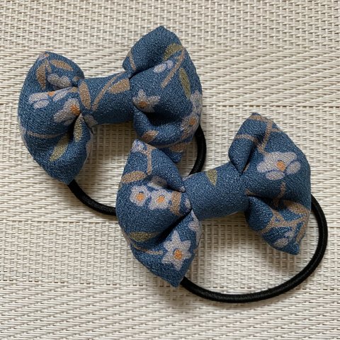 お正月 リボンヘアゴム ２個セット 花柄　ブルー　髪ゴム　和服