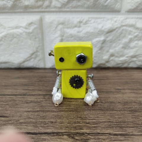 【575】木のロボット　木製のロボット　ハンドメイド　木製雑貨 インテリア　置物