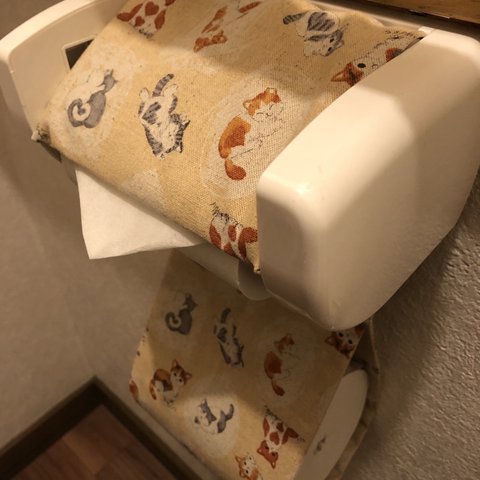 猫さんのトイレットペーパーホルダー