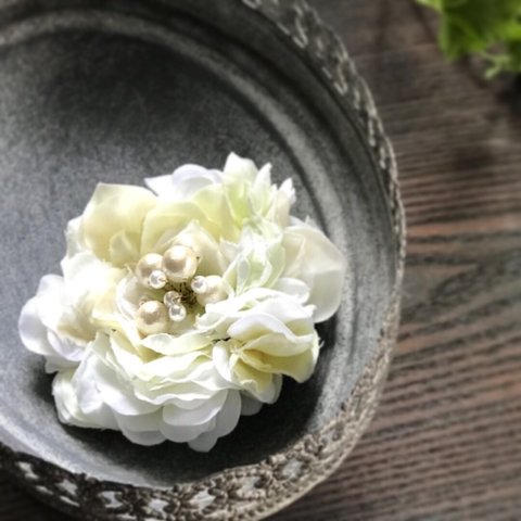 コサージュ 紫陽花(クリーム)