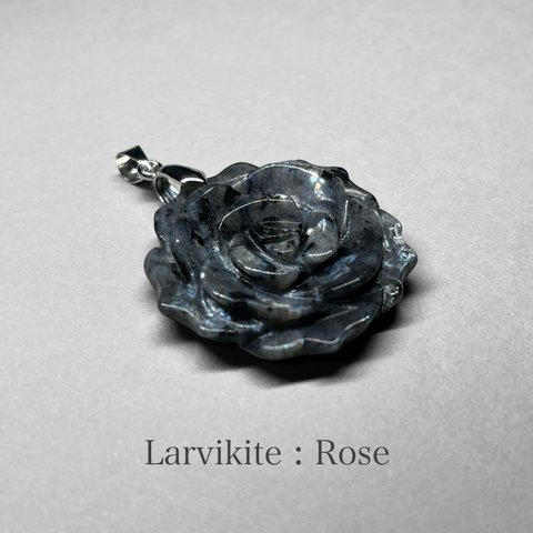 larvikite：rose/ ラルビカイト：薔薇