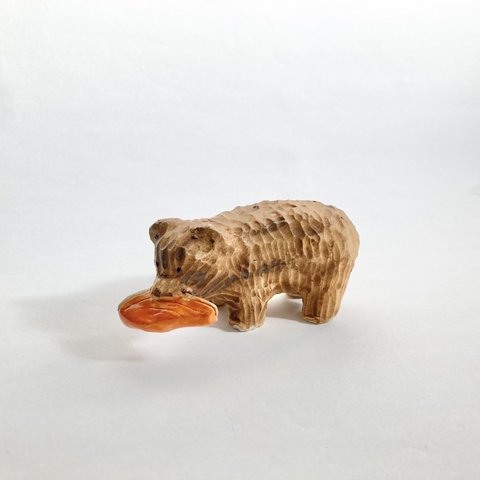 やきもの木彫り熊（鮭の切り身）