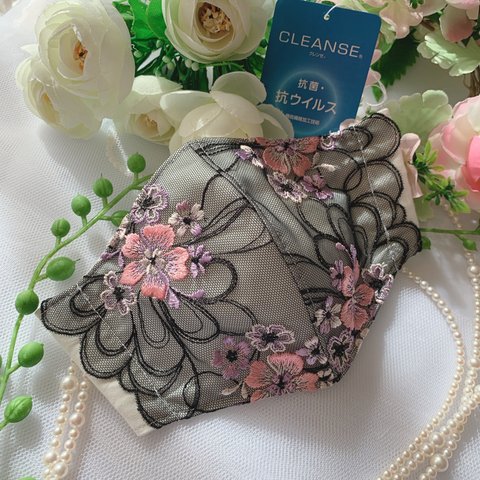 クレンゼ刺繍マスク✳️ ダブル抗菌マスク　抗ウイルス　抗菌　クレンゼ3層マスク　SWAROVSKI  パール　オプションより　マスク秋の装って  秋冬マスク