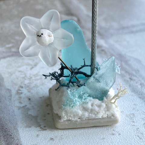 氷の花とシマエナガのジオラマメモスタンド