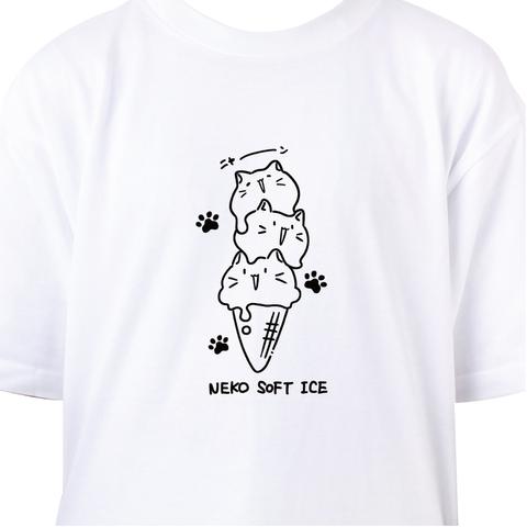 【暑い夏に食べたい！】ねこソフトクリーム。 Tシャツ