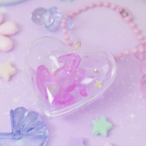 4cm カプセルケース ハート 5個 ☆ハンドメイド☆パーツ☆素材☆キッズアクセサリー☆かわいい☆ゆめかわいい☆パステル☆ファンシーぷらんたん