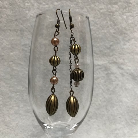 揺れる〜金古美ロングピアス