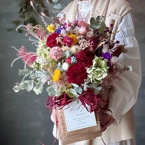 母の日ギフト colorful basket arrangement