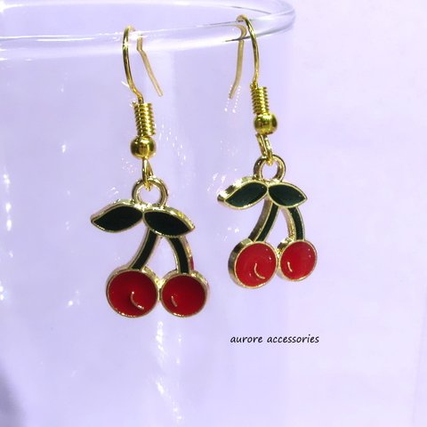 cherry pierced earrings　さくらんぼ　チェリー　レッド　赤　フルーツ　果物　シンプル　上品　カジュアル　