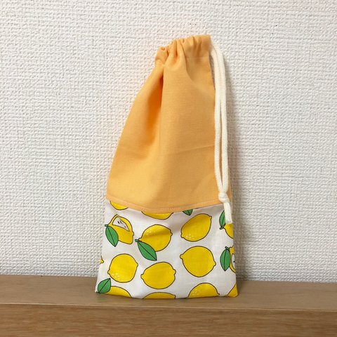 縦長サイズ フレッシュ レモン柄のコップ袋 巾着袋