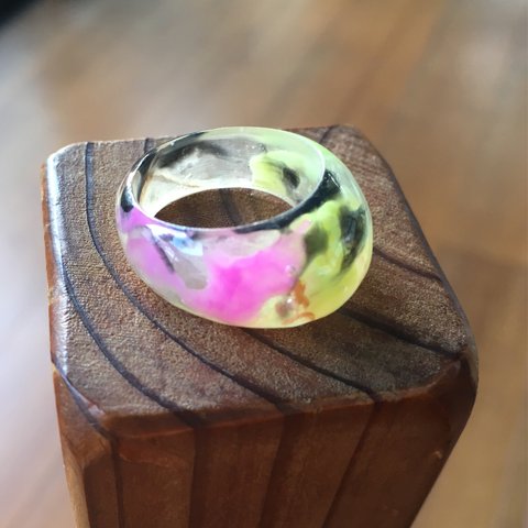 レジン指輪(ピンク・緑・黒)